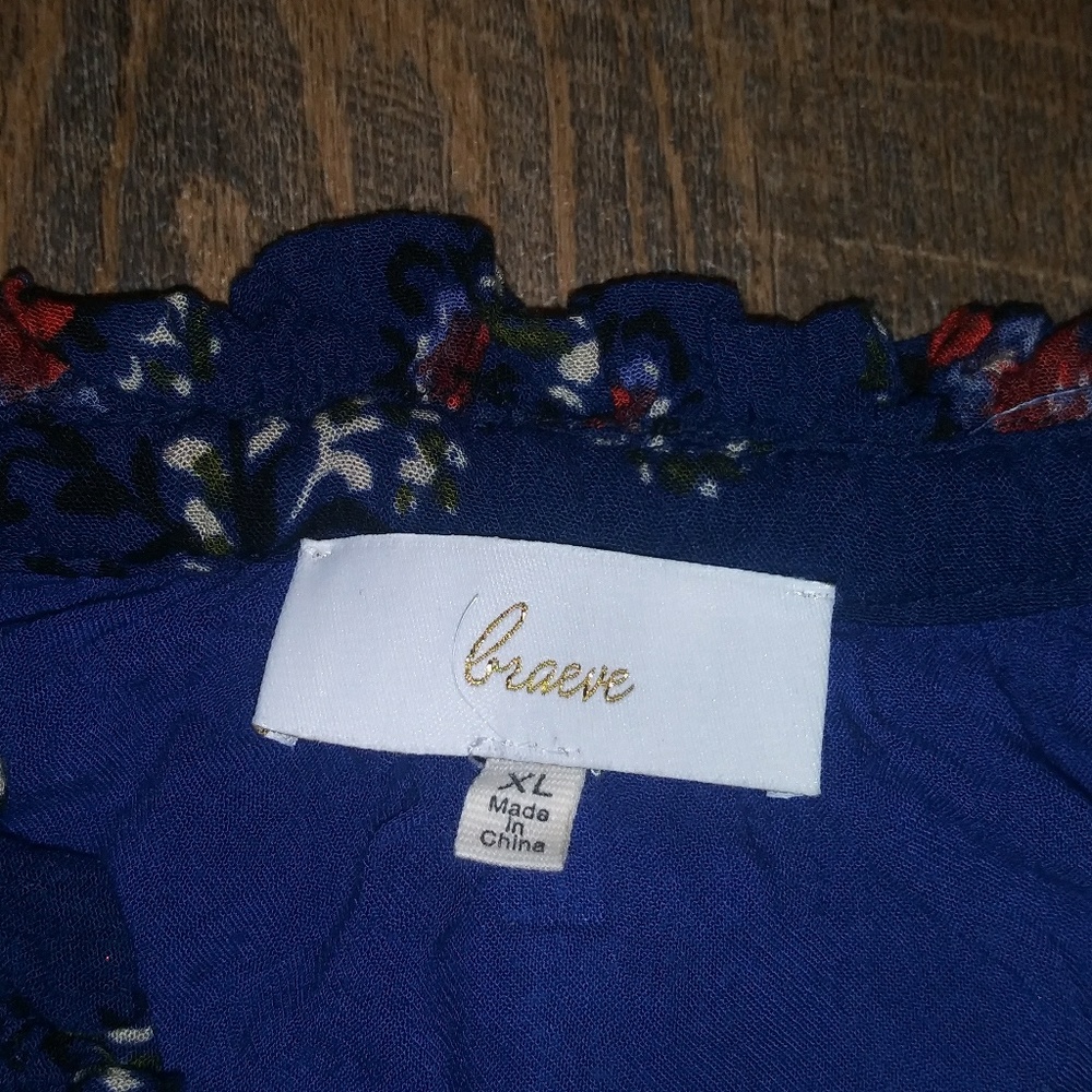 EVEREVE BRAEVE RUFFLE SLEEVE FLORAL DRESS - Picture 5 of 8